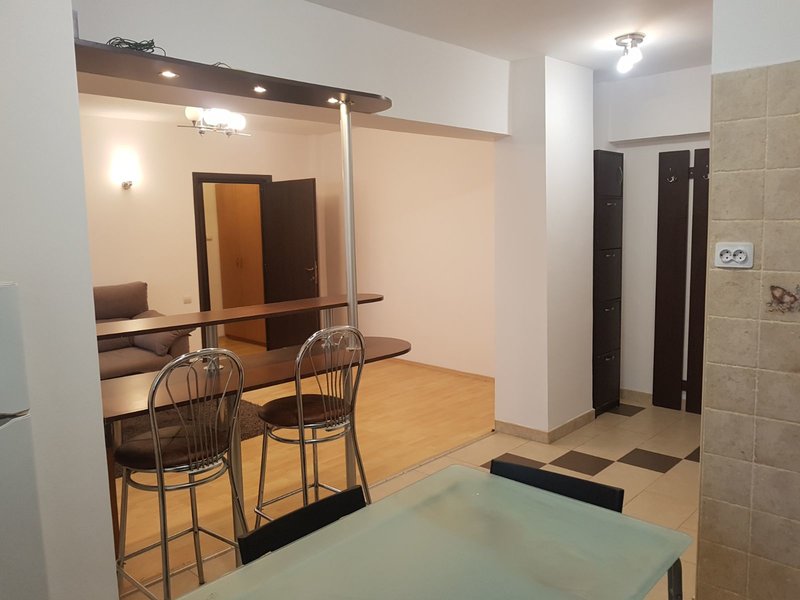 Dorobanti, Stefan cel Mare stradal