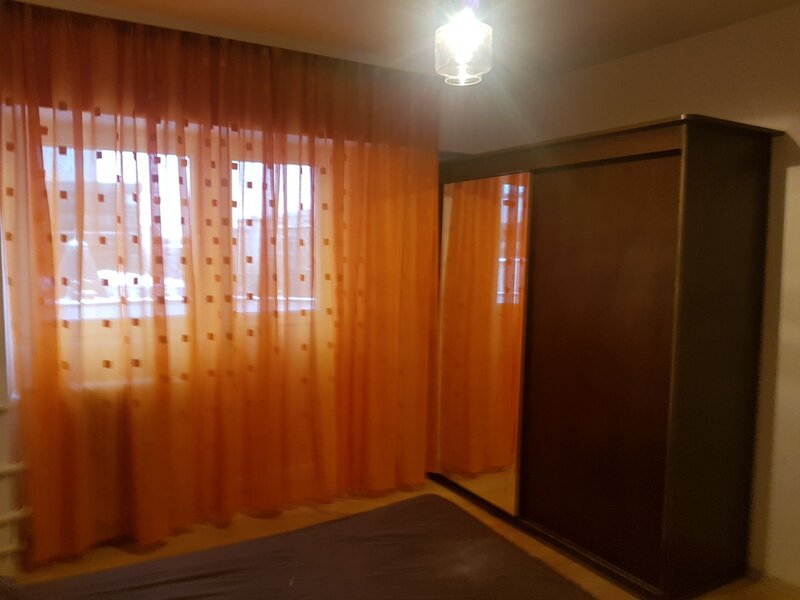 Dorobanti, Stefan cel Mare stradal